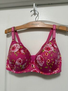 Torrid lightly lined tshirt bra size 38DD underwire